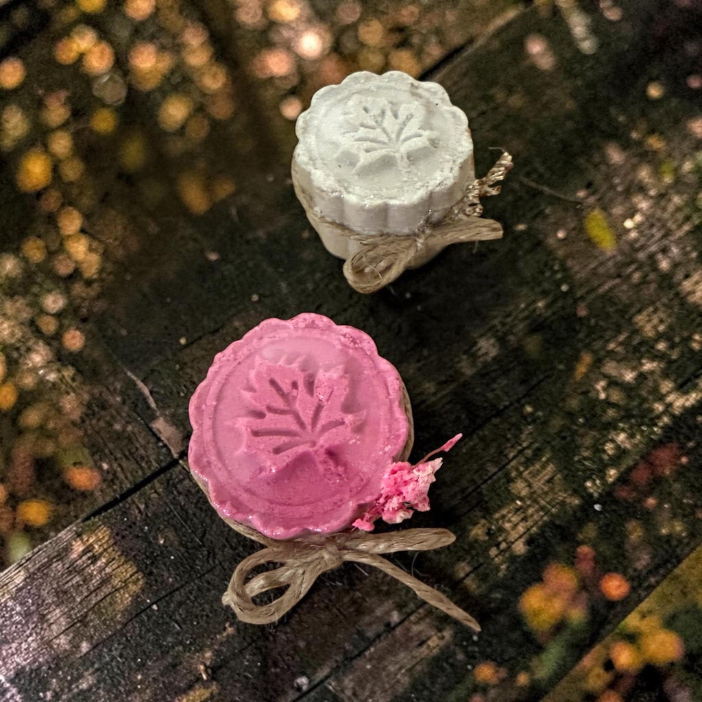 Tallow Bath Bomb | Coconut Milk, Oat & Clay Soak | Skin-Softening Moisturizing Fizz